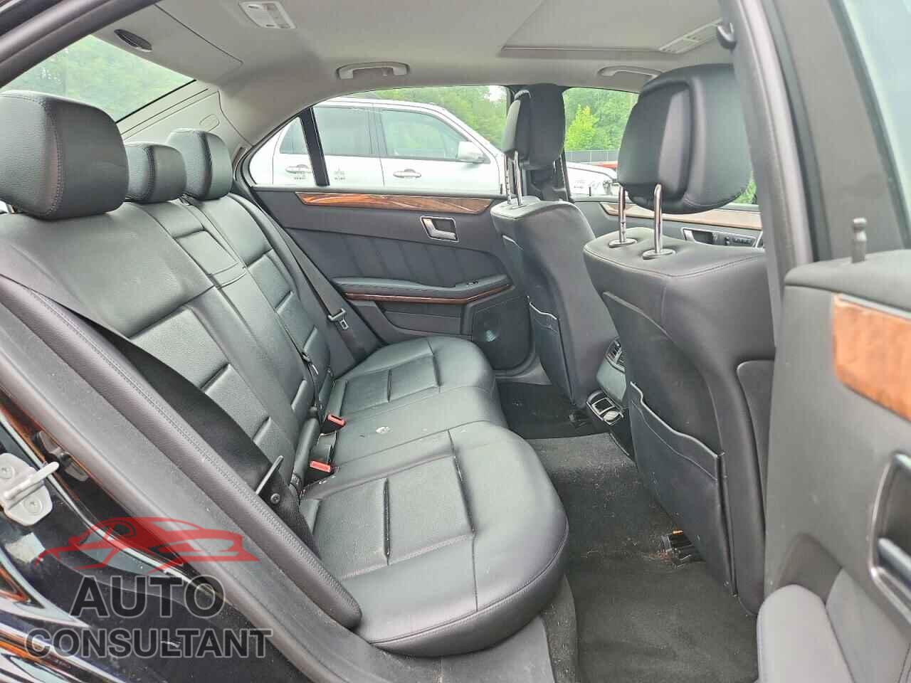 MERCEDES-BENZ E-CLASS 2012 - WDDHF5KB2CA528009