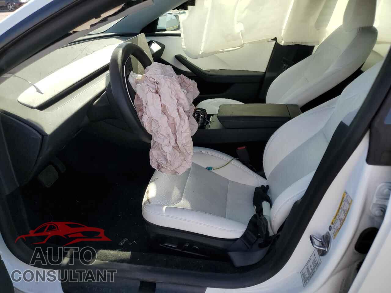TESLA MODEL 3 2025 - 5YJ3E1EA6SF876792