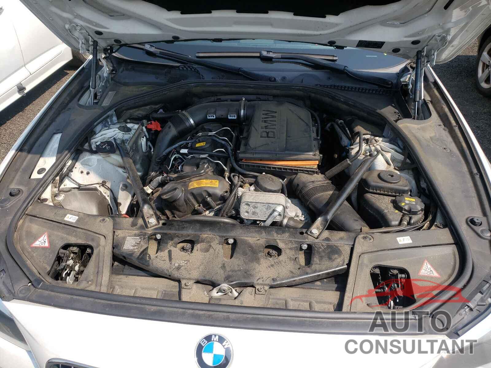 BMW 5 SERIES 2016 - WBA5B3C5XGD549987
