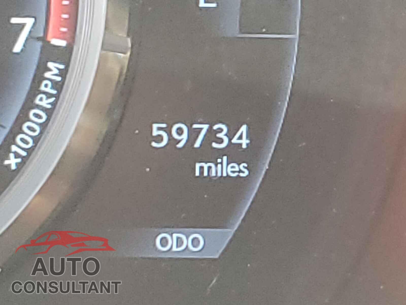 LEXUS IS 2017 - JTHBA1D2XH5054099