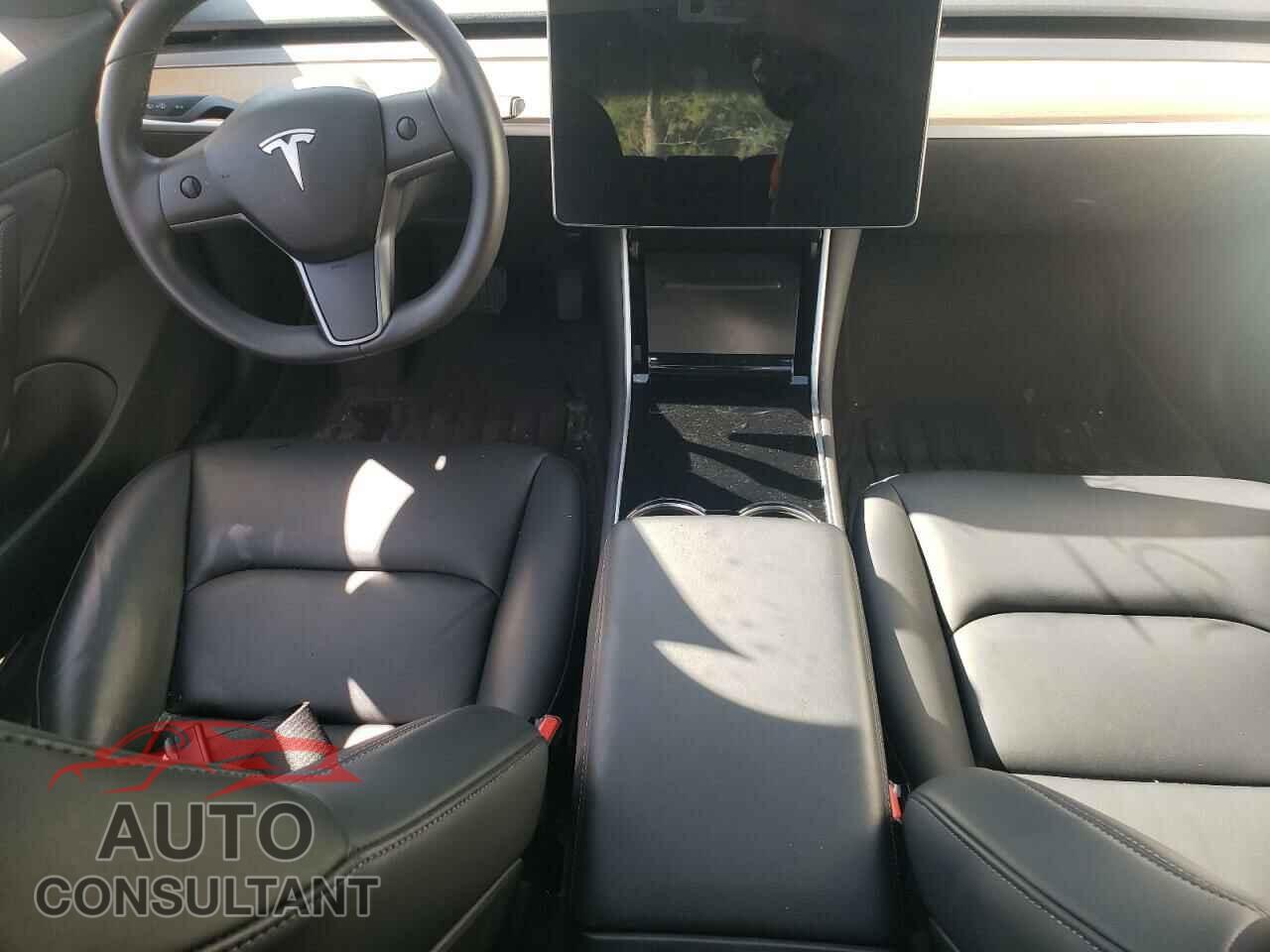 TESLA MODEL 3 2019 - 5YJ3E1EB6KF442168