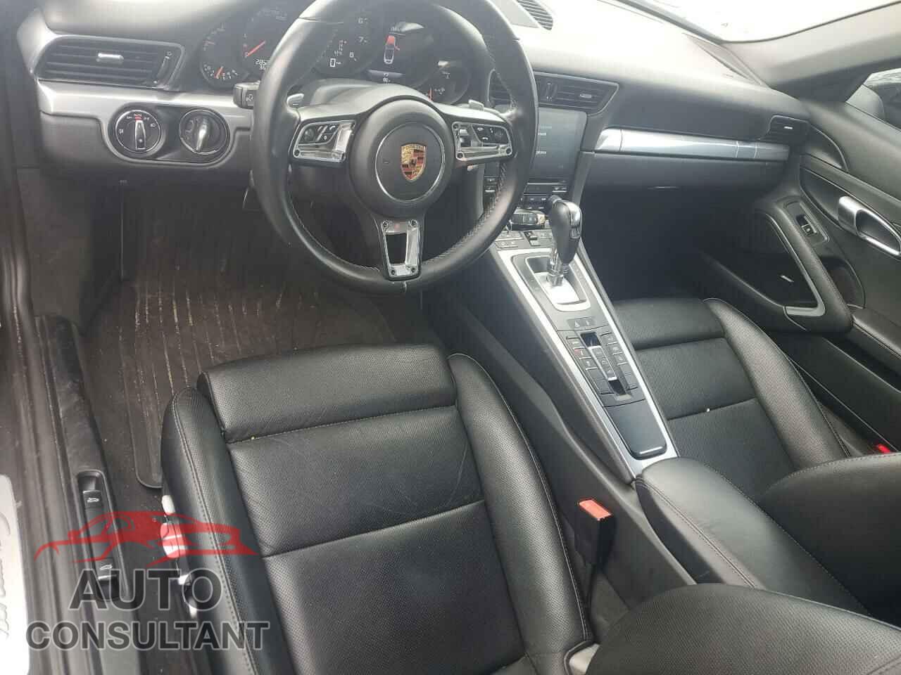 PORSCHE 911 2017 - WP0CA2A91HS141274