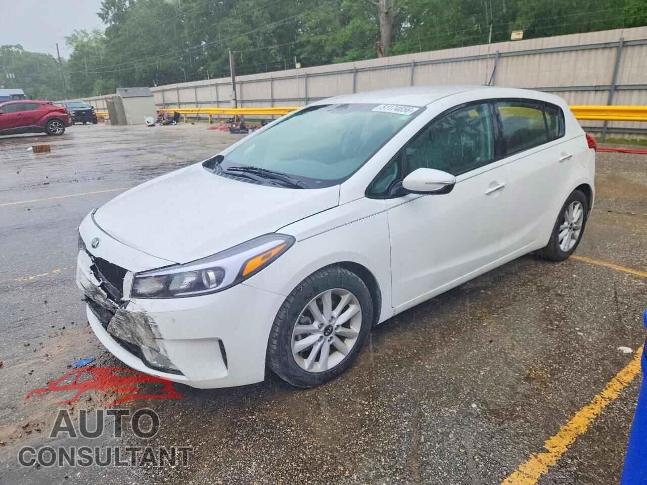 KIA FORTE 2017 - KNAFK5A87H5719005