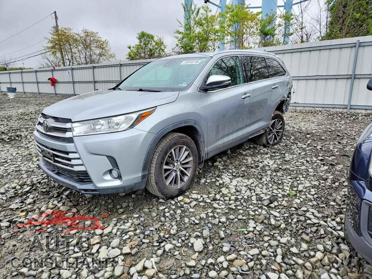 TOYOTA HIGHLANDER 2019 - 5TDJZRFH9KS622351