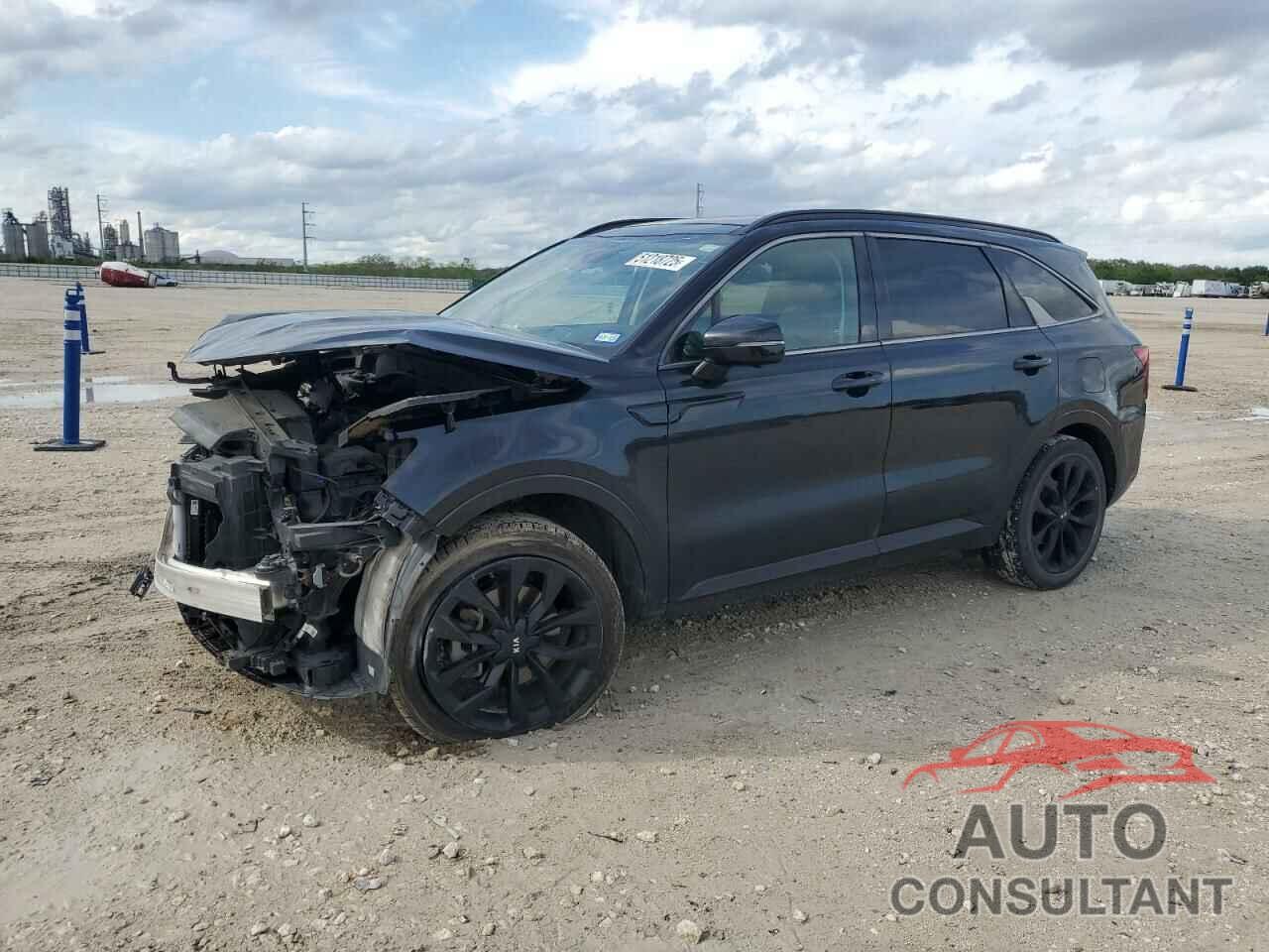 KIA SORENTO 2021 - 5XYRK4LF2MG026897