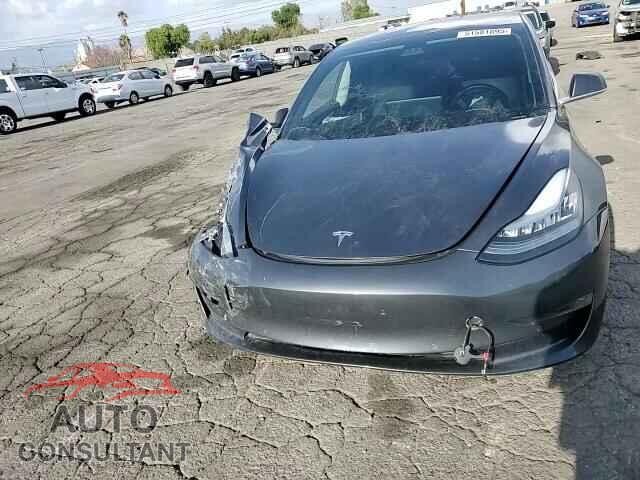 TESLA MODEL 3 2019 - 5YJ3E1EA2KF325694