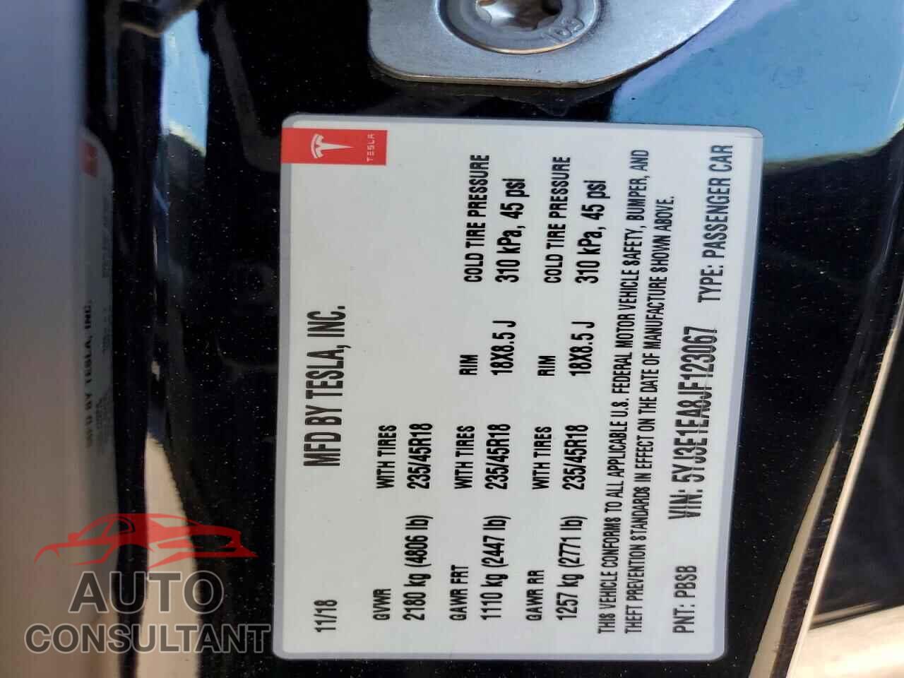 TESLA MODEL 3 2018 - 5YJ3E1EA8JF123067