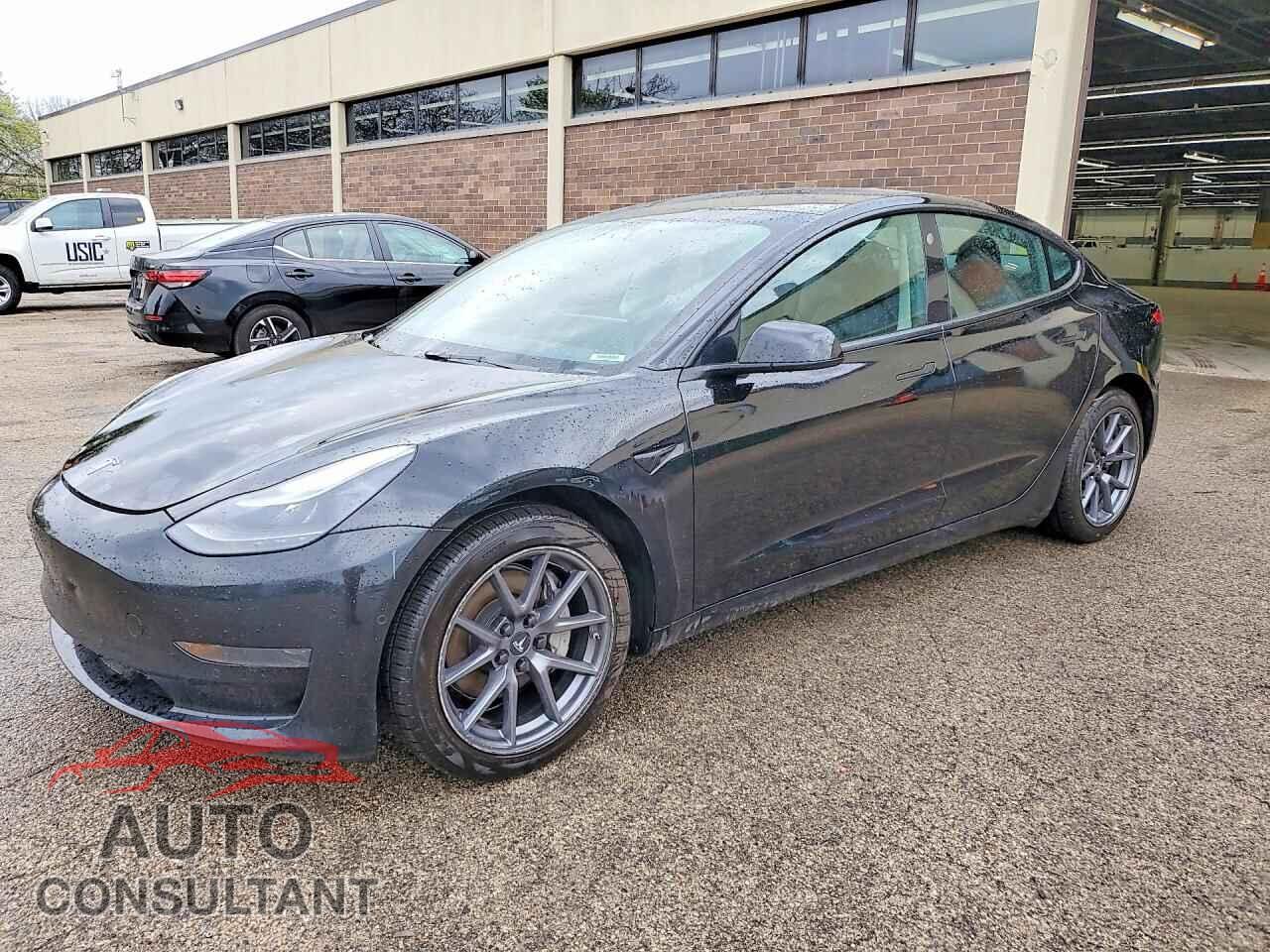 TESLA MODEL 3 2022 - 5YJ3E1EA4NF287101