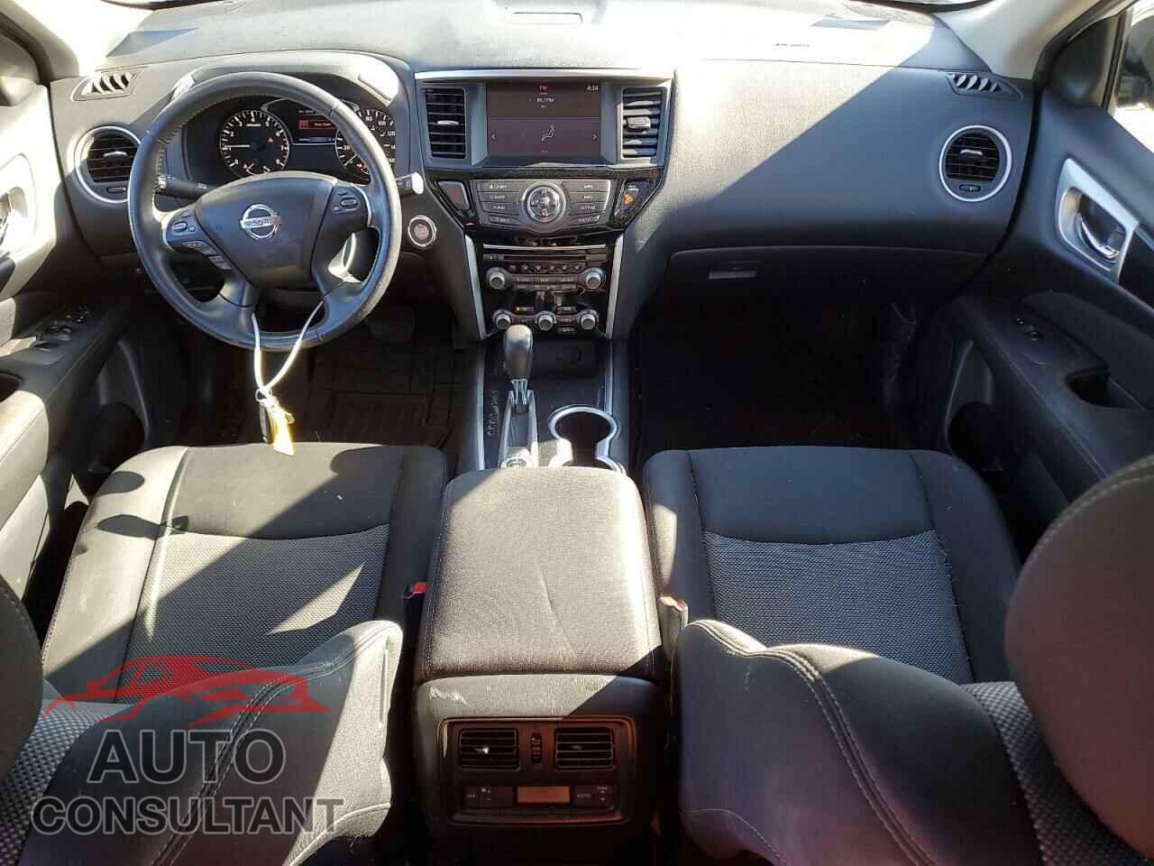 NISSAN PATHFINDER 2017 - 5N1DR2MM5HC666793