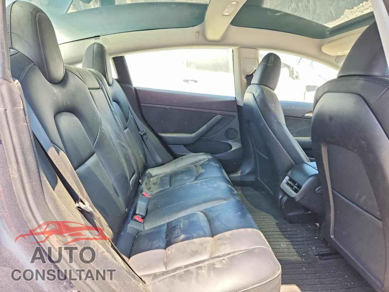 TESLA MODEL 3 2023 - 5YJ3E1EA1PF657228