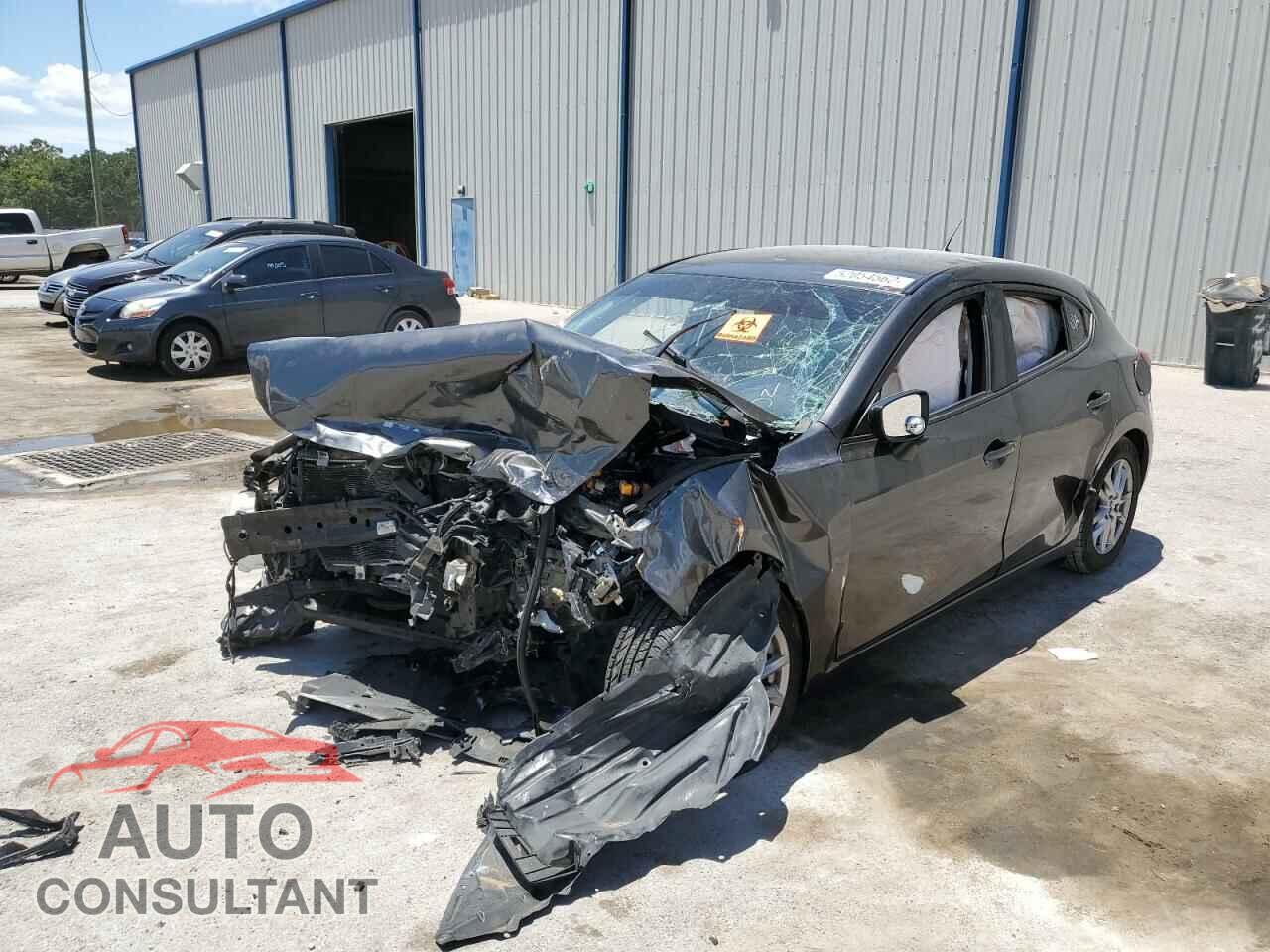 MAZDA 3 2017 - 3MZBN1K7XHM104950
