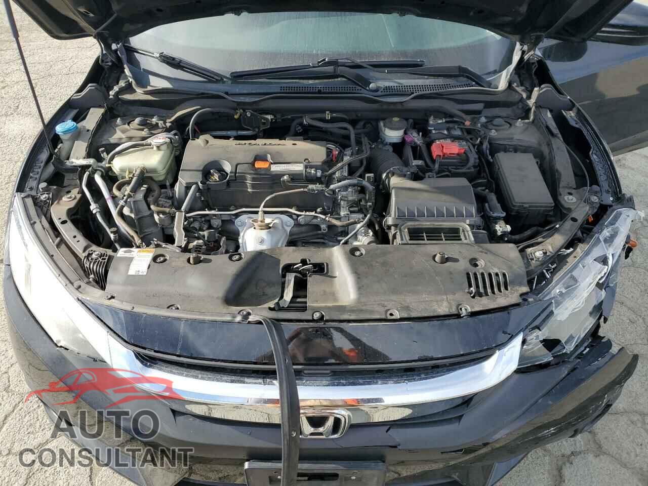 HONDA CIVIC 2017 - 19XFC2F82HE200813