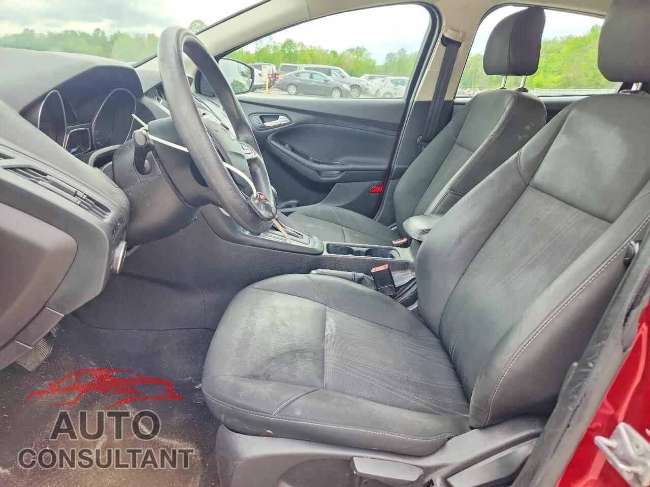 FORD FOCUS 2017 - 1FADP3F28HL346787