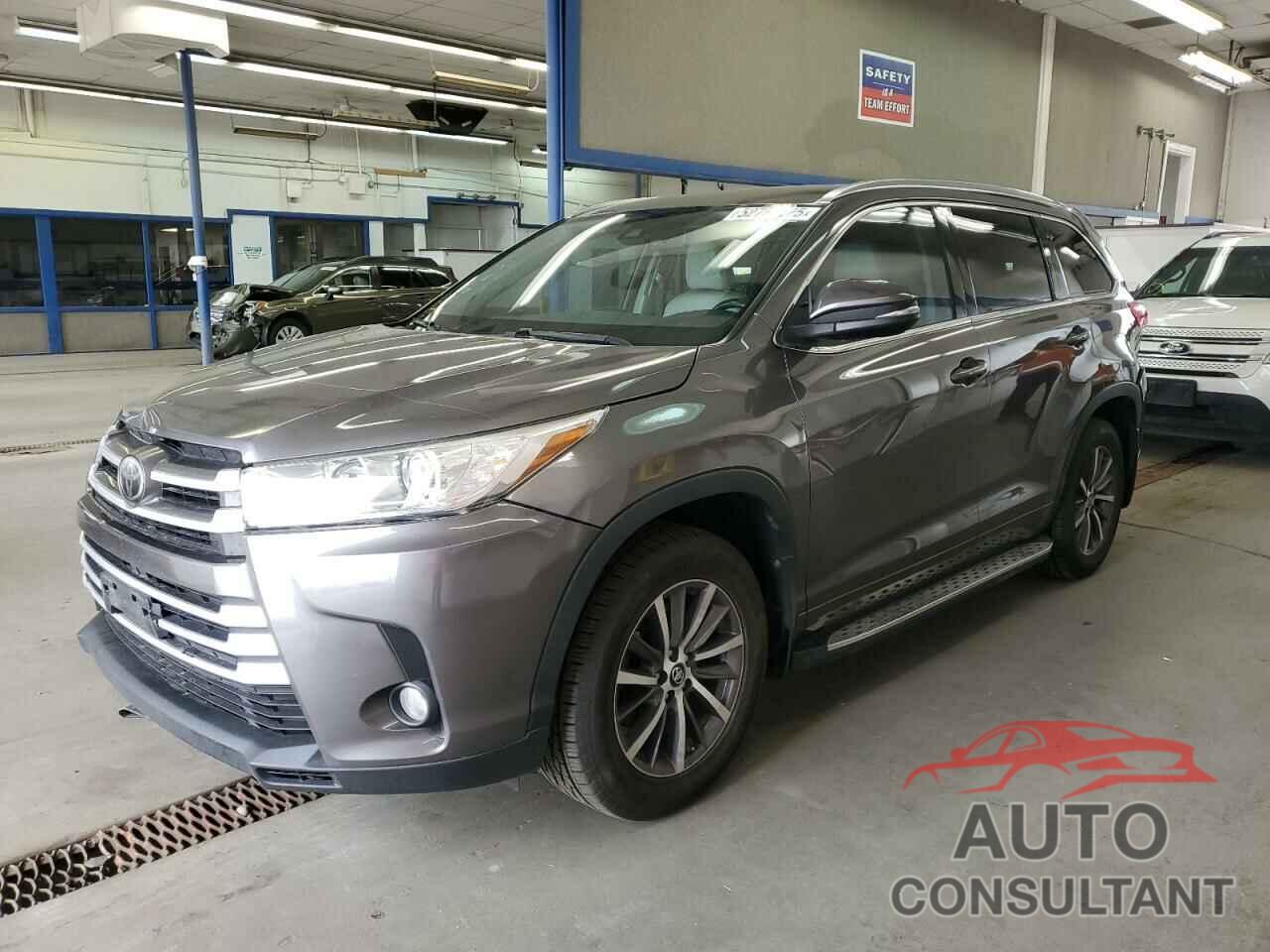 TOYOTA HIGHLANDER 2017 - 5TDJZRFH0HS427473