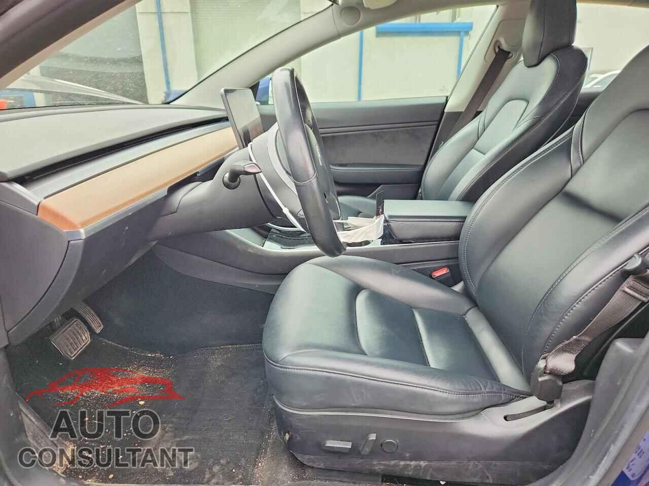 TESLA MODEL 3 2018 - 5YJ3E1EB9JF093621
