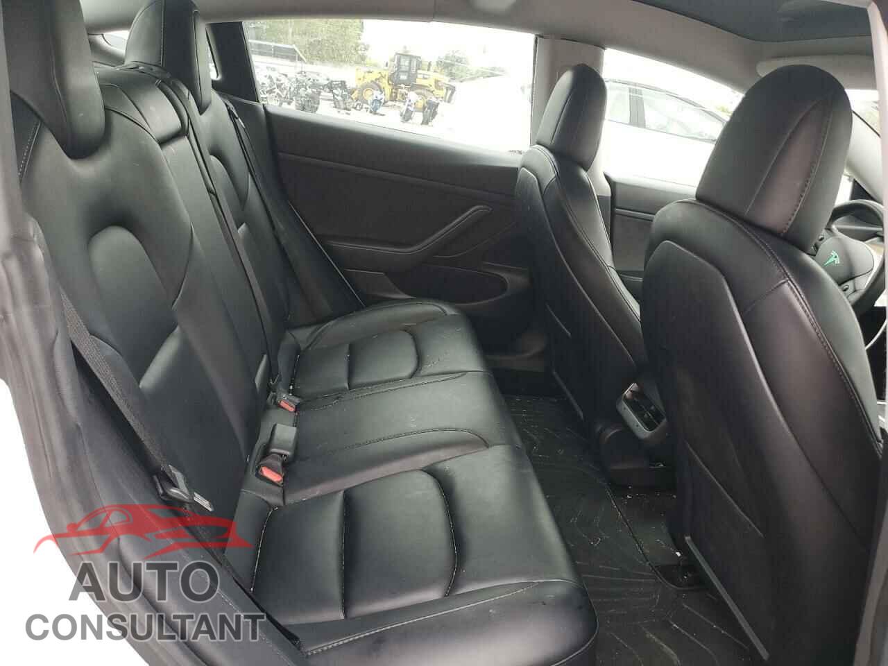 TESLA MODEL 3 2021 - 5YJ3E1EAXMF940500