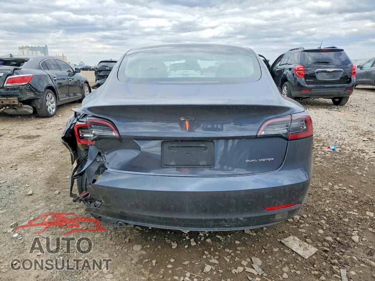 TESLA MODEL 3 2021 - 5YJ3E1EB1MF961857