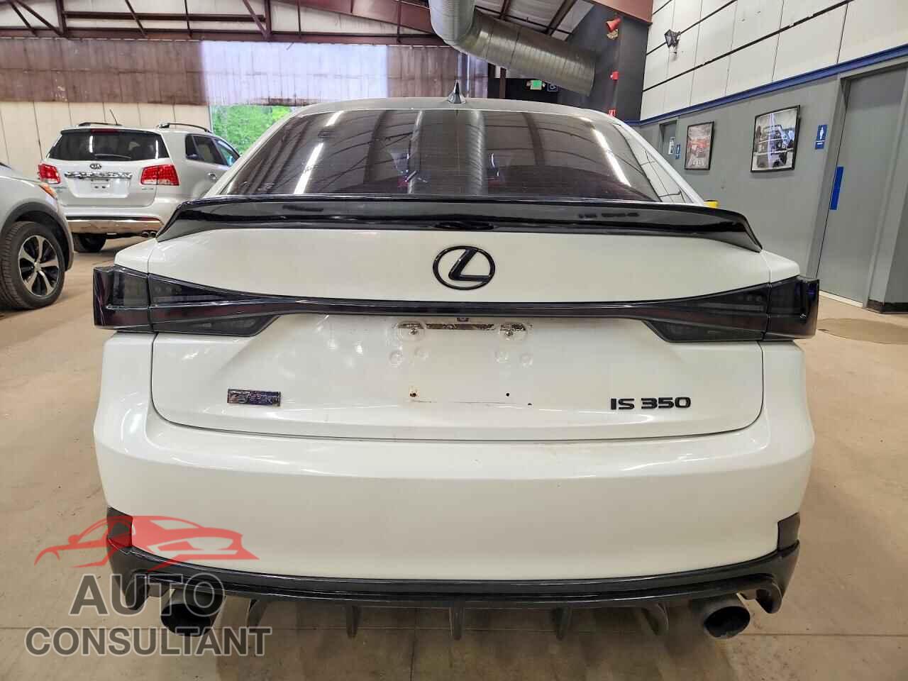 LEXUS IS 2014 - JTHCE1D24E5005131