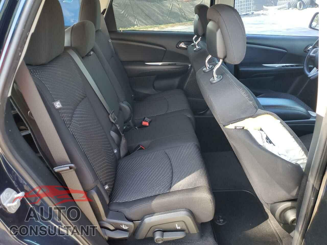 DODGE JOURNEY 2015 - 3C4PDCBG2FT709071