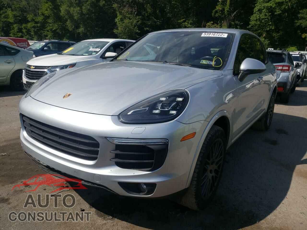 PORSCHE CAYENNE 2017 - WP1AA2A22HKA88318