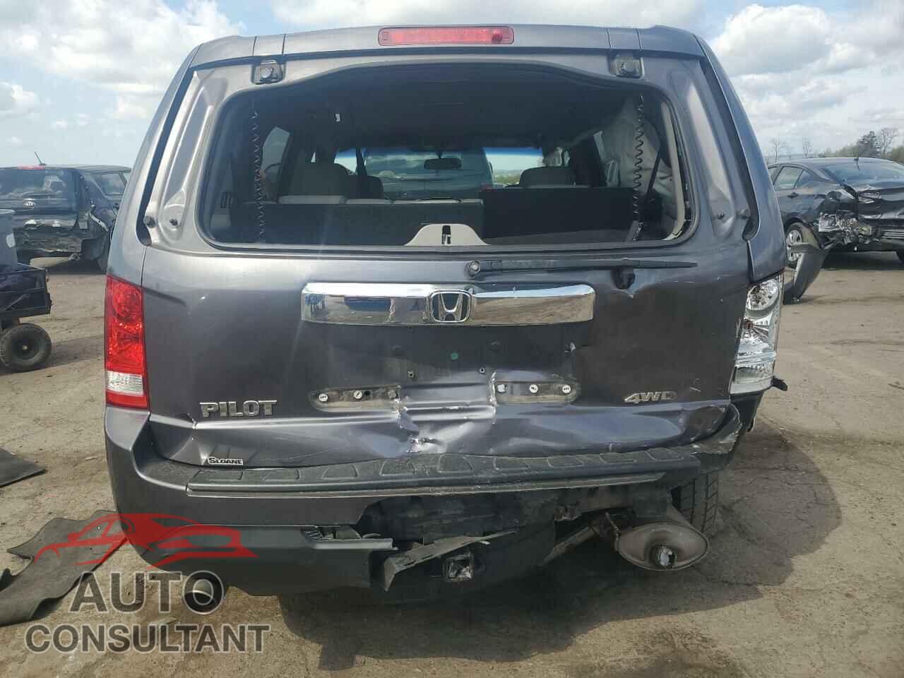 HONDA PILOT 2015 - 5FNYF4H43FB052216
