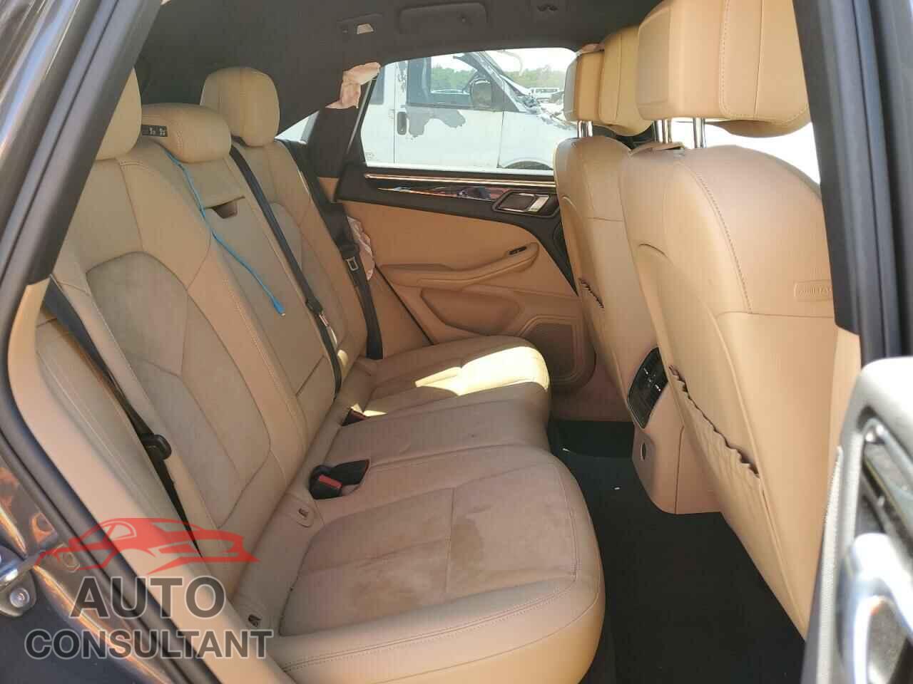 PORSCHE MACAN 2018 - WP1AA2A57JLB19167