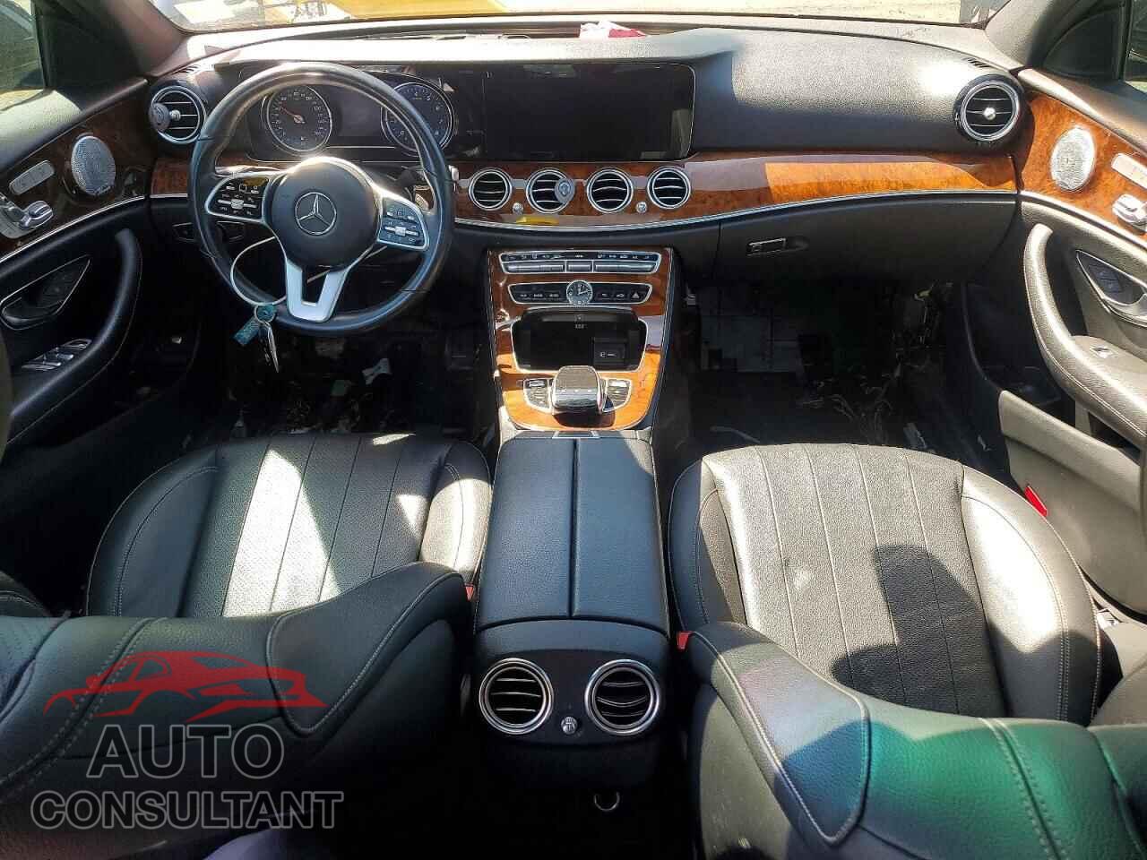 MERCEDES-BENZ E-CLASS 2019 - WDDZF4KB8KA635482