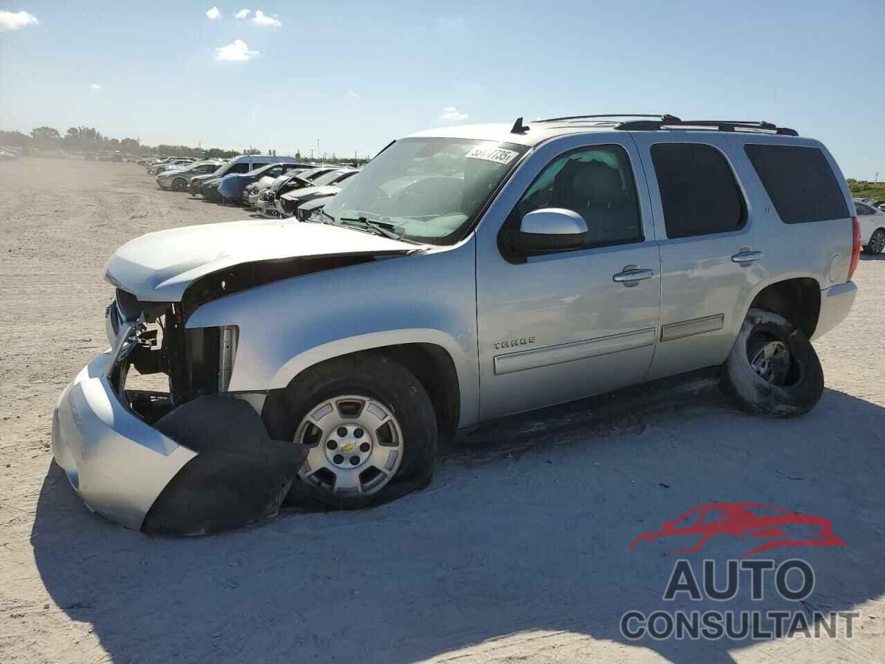 CHEVROLET TAHOE 2013 - 1GNSCBE05DR304065