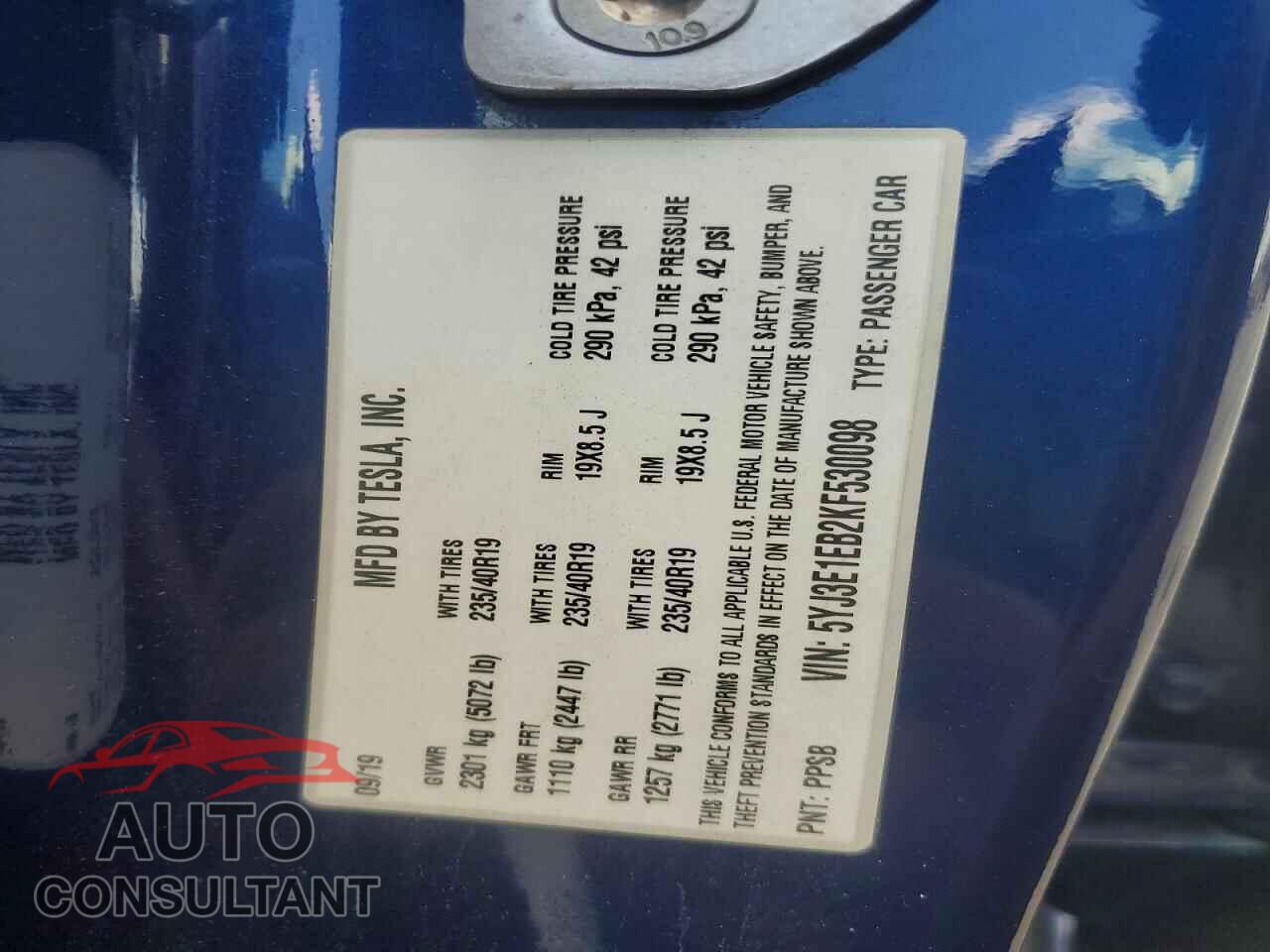 TESLA MODEL 3 2019 - 5YJ3E1EB2KF530098