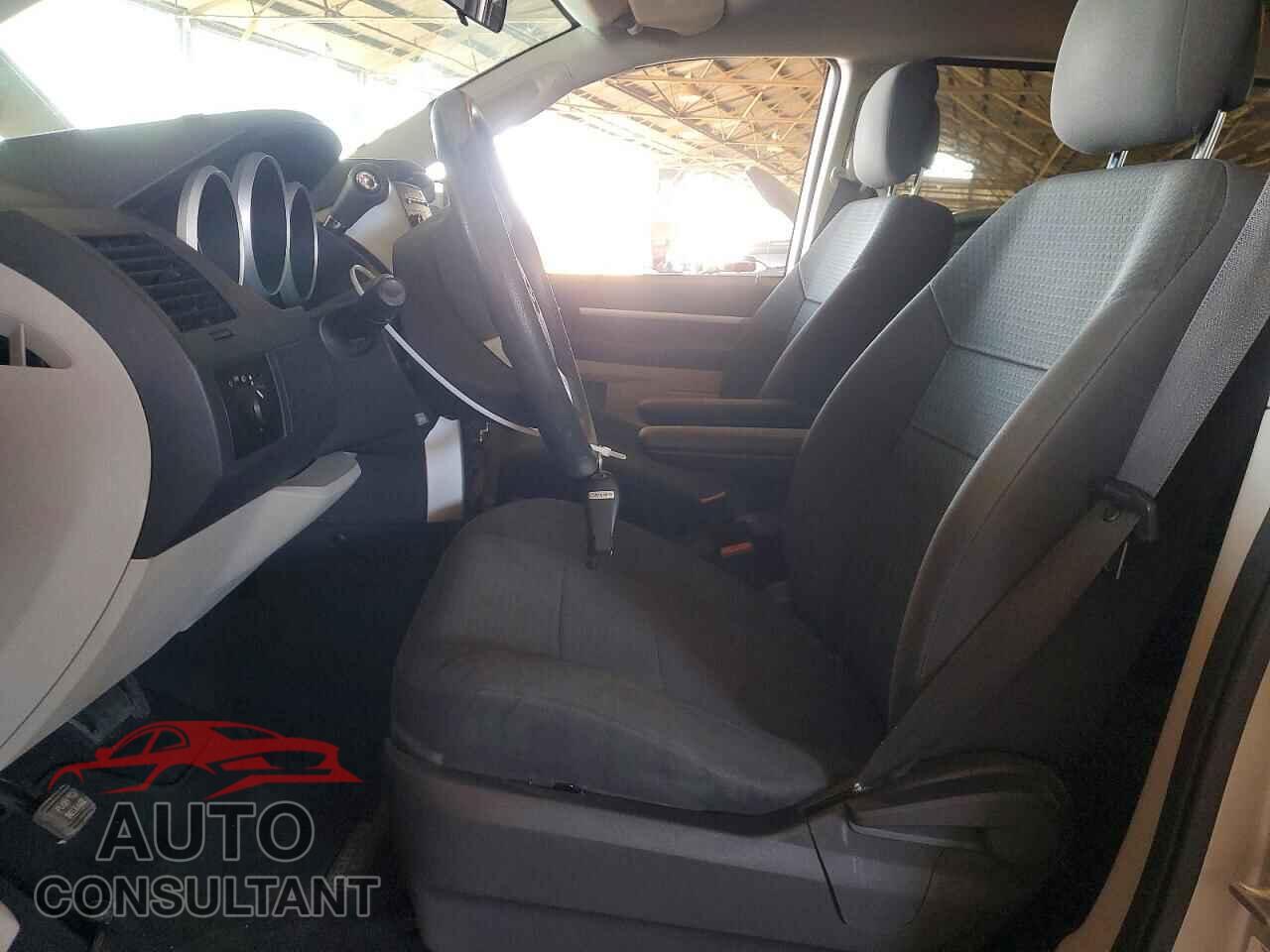 DODGE CARAVAN 2010 - 2D4RN4DE3AR326973