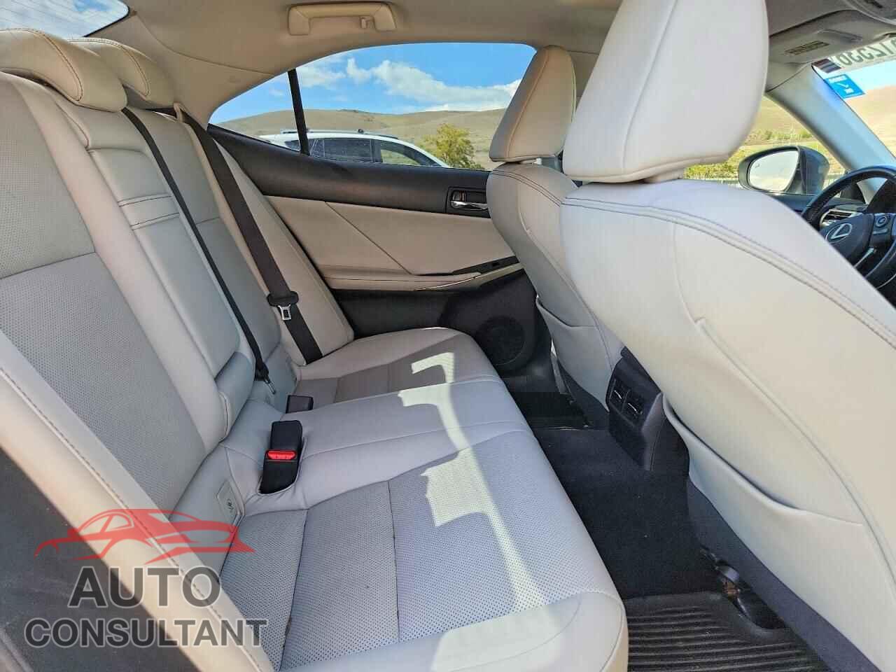 LEXUS IS 2014 - JTHCF1D2XE5005521