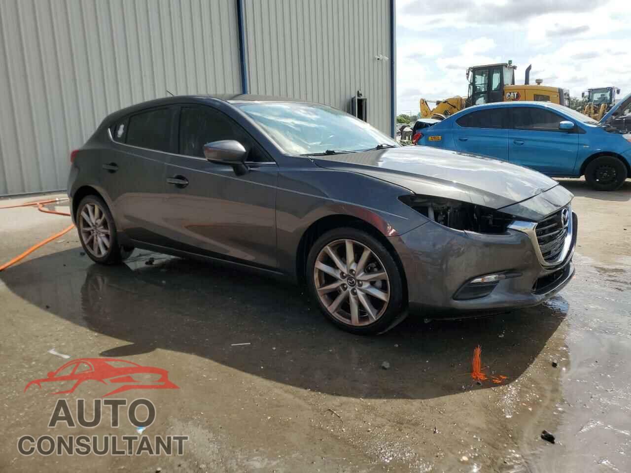 MAZDA 3 2017 - 3MZBN1L75HM118317