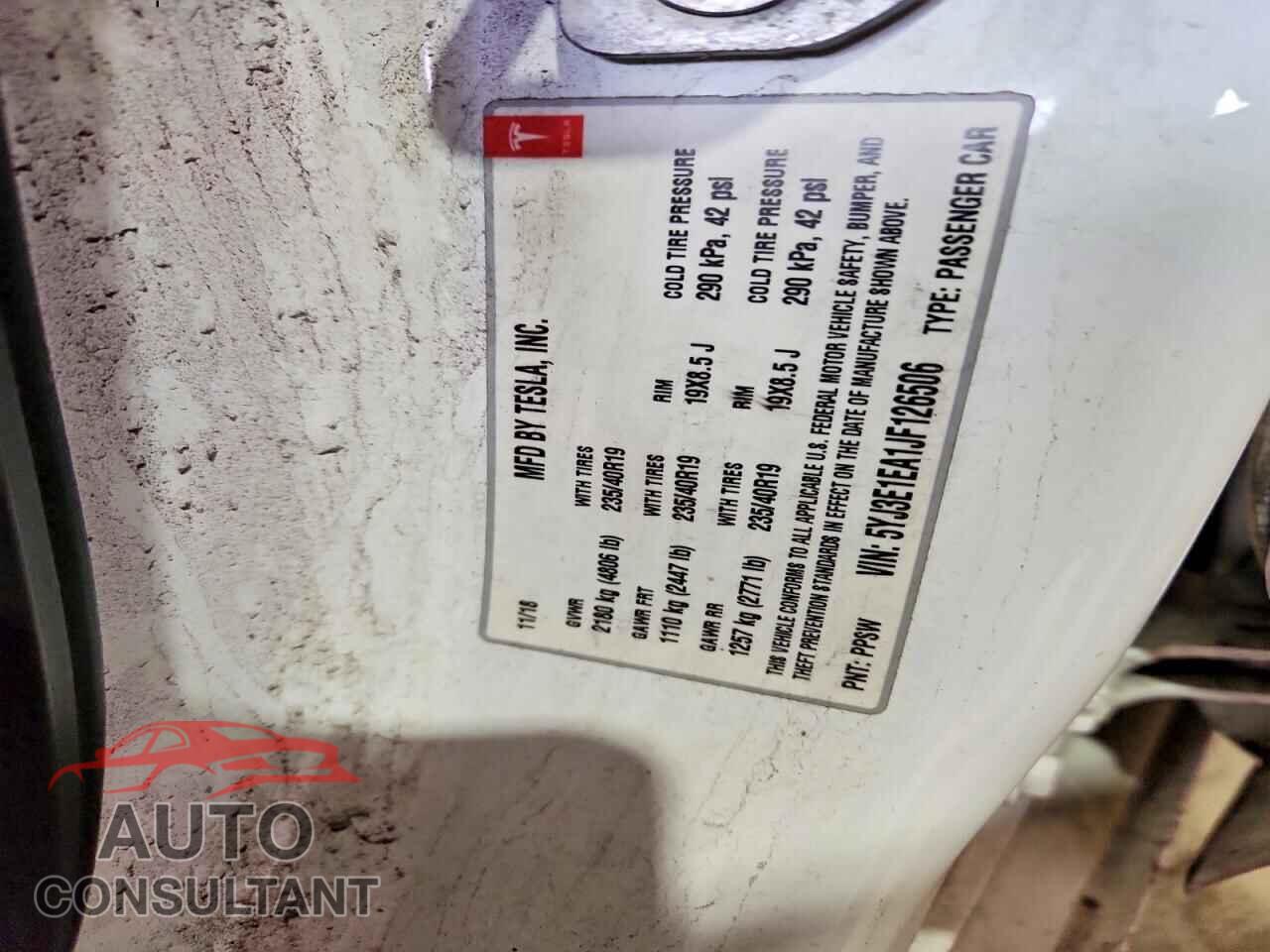 TESLA MODEL 3 2018 - 5YJ3E1EA1JF126506
