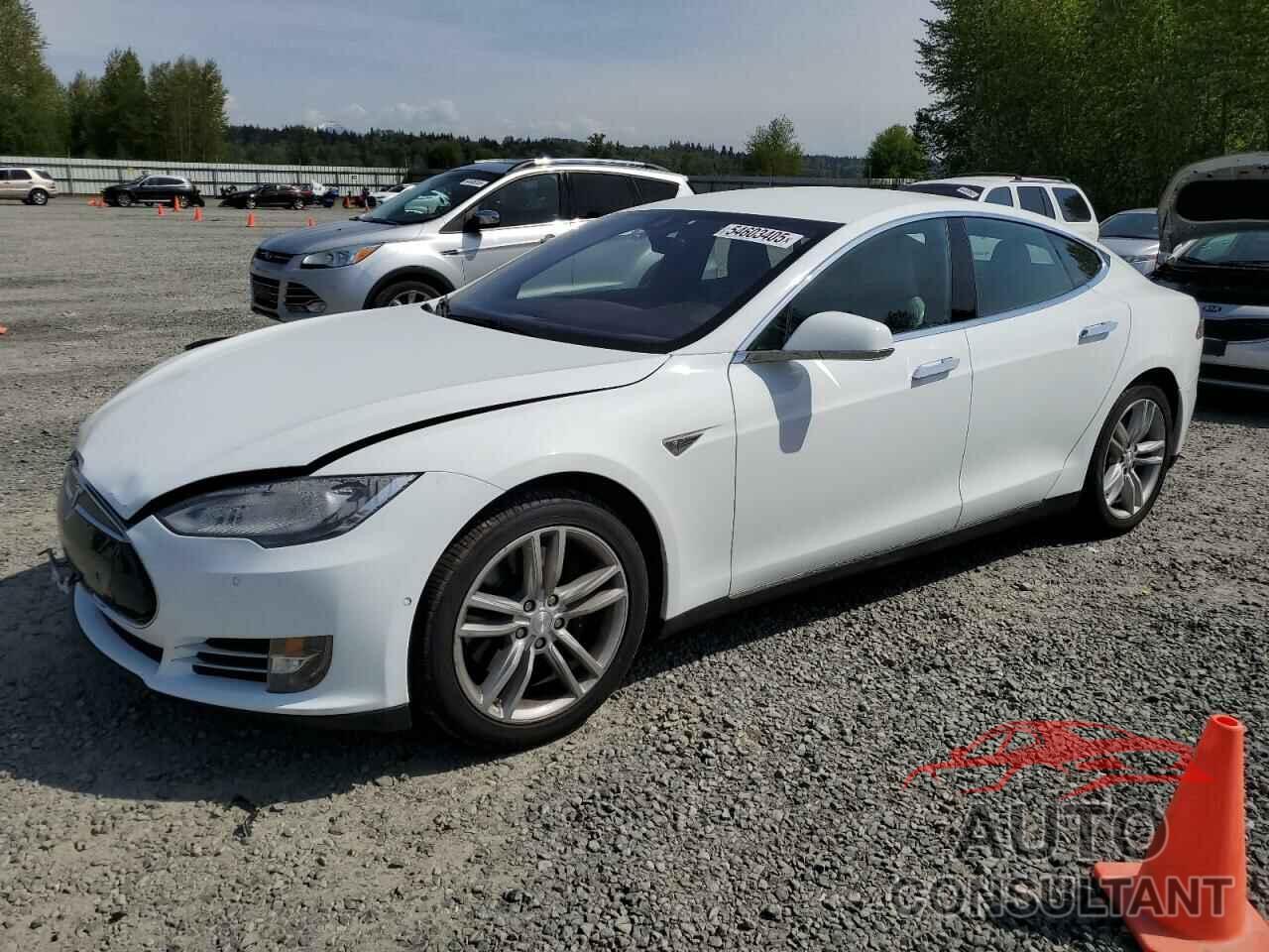 TESLA MODEL S 2015 - 5YJSA1S1XFFP77555