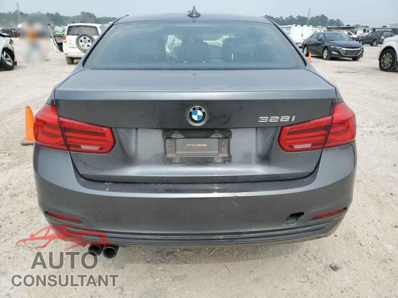 BMW 3 SERIES 2016 - WBA8E9G58GNT86218