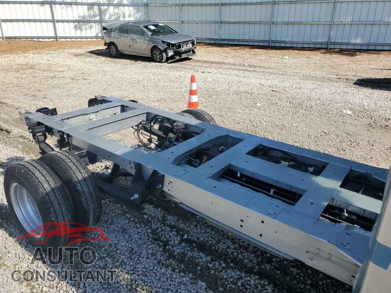 FORD TRANSIT 2023 - 1FDBF6P8XPKB43053