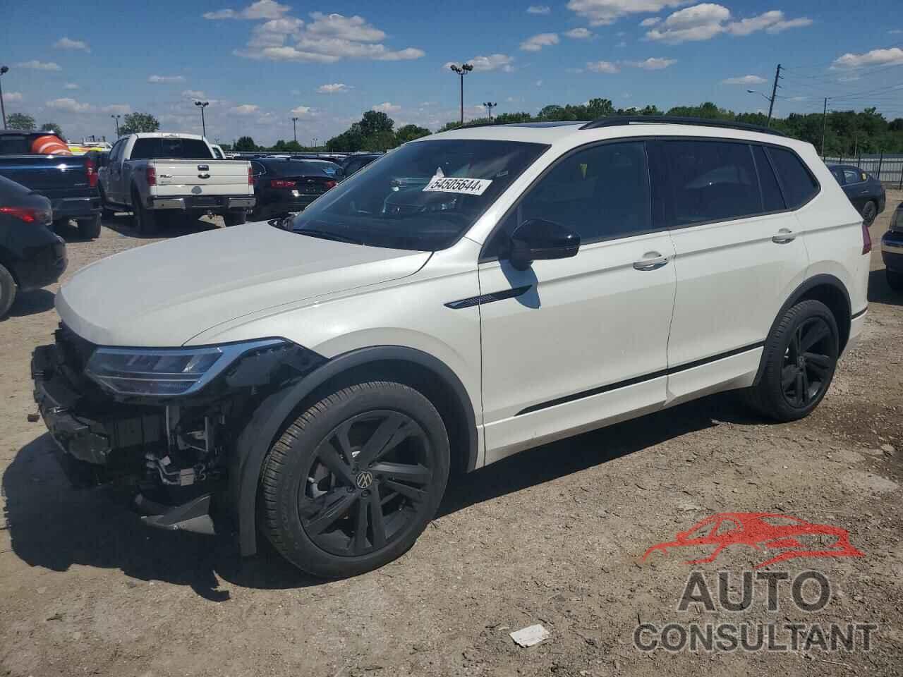 VOLKSWAGEN TIGUAN 2024 - 3VV8B7AX7RM024325