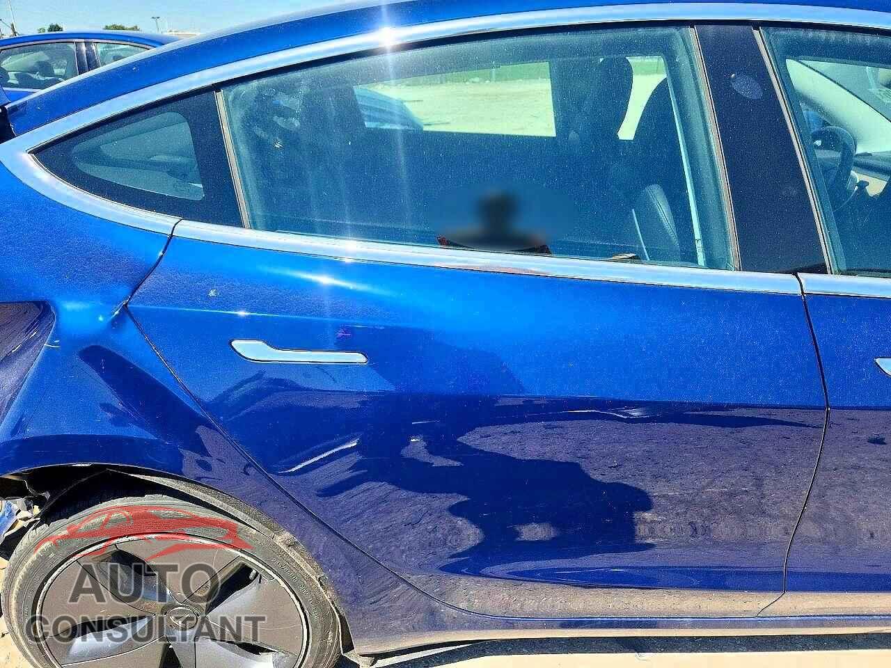 TESLA MODEL 3 2019 - 5YJ3E1EB2KF387718