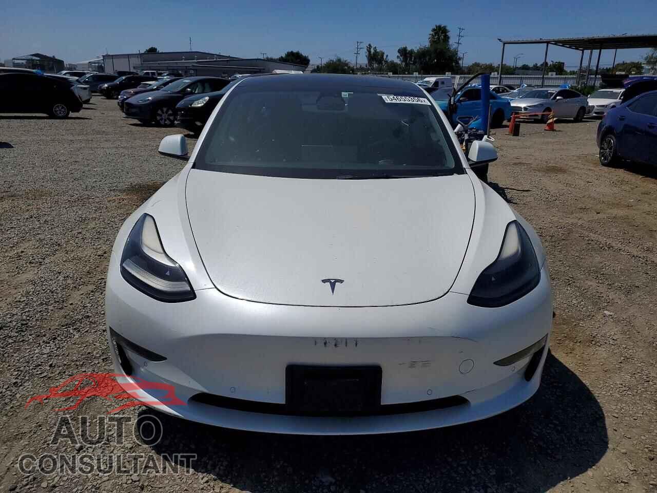 TESLA MODEL 3 2022 - 5YJ3E1EB5NF206695