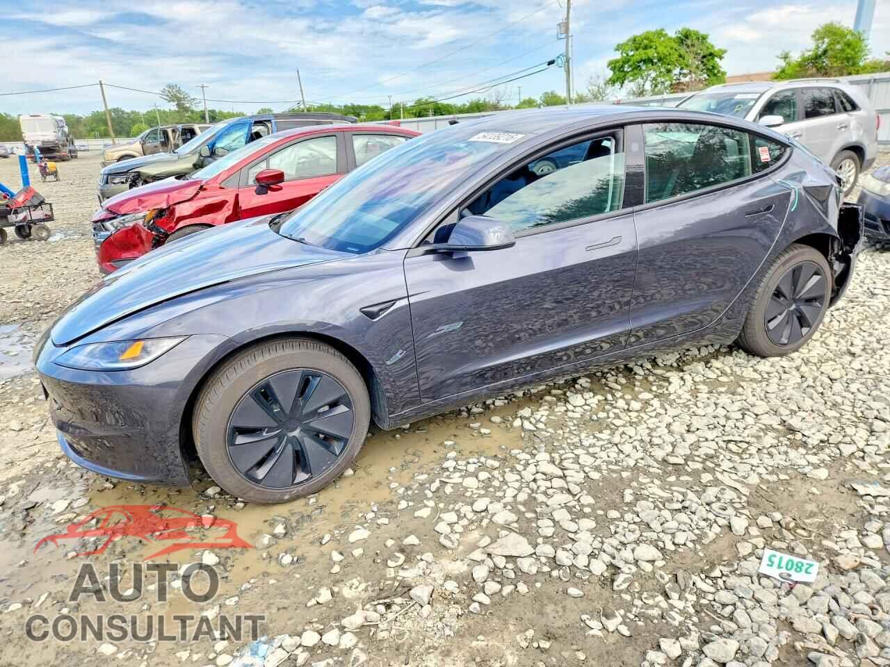 TESLA MODEL 3 2024 - 5YJ3E1EA4RF824460
