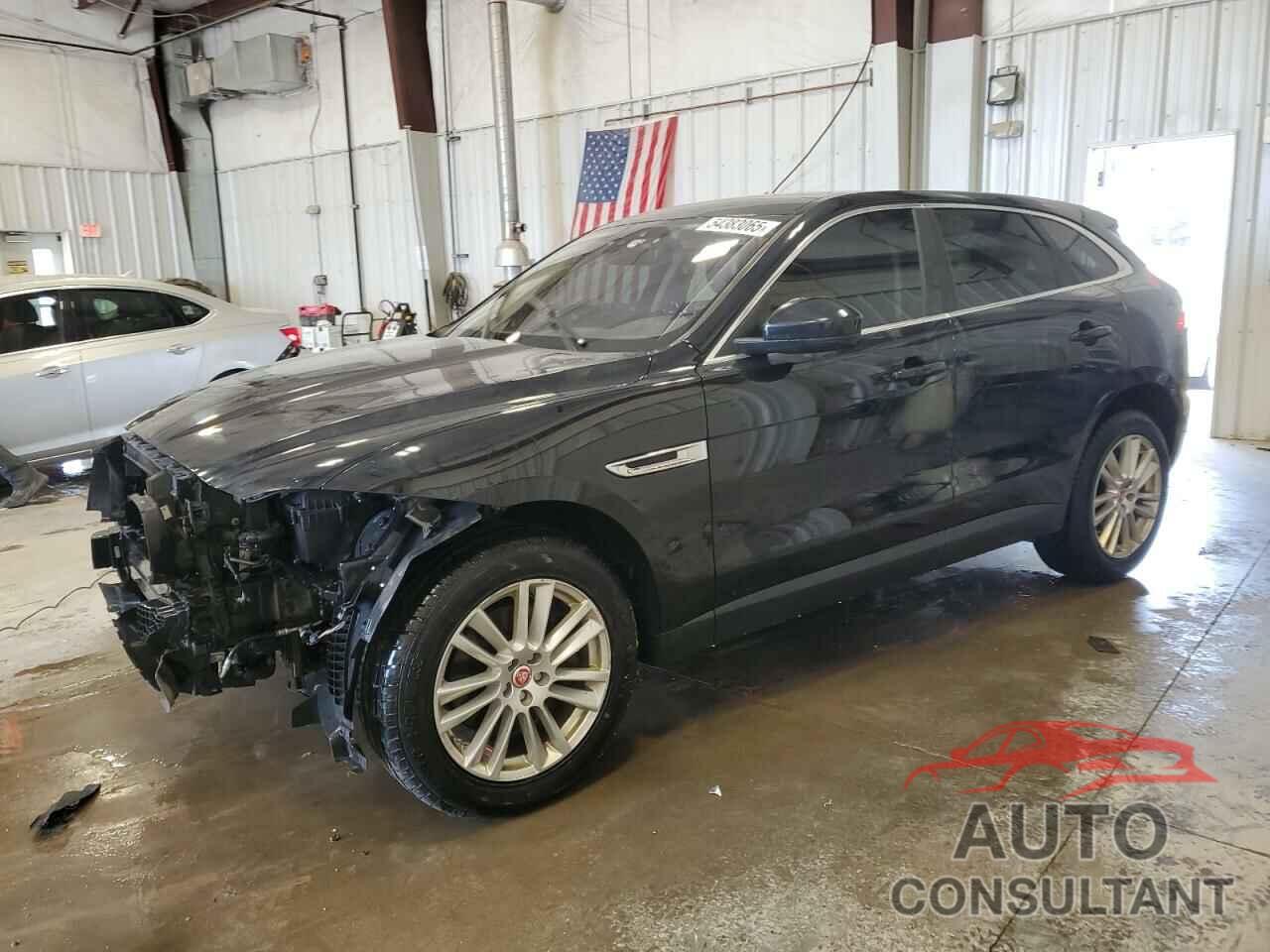 JAGUAR F-PACE 2019 - SADCK2GX0KA395143