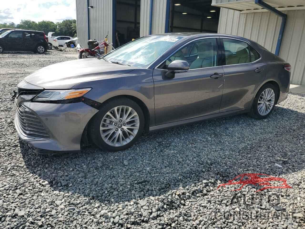 TOYOTA CAMRY 2019 - 4T1B11HK1KU702840