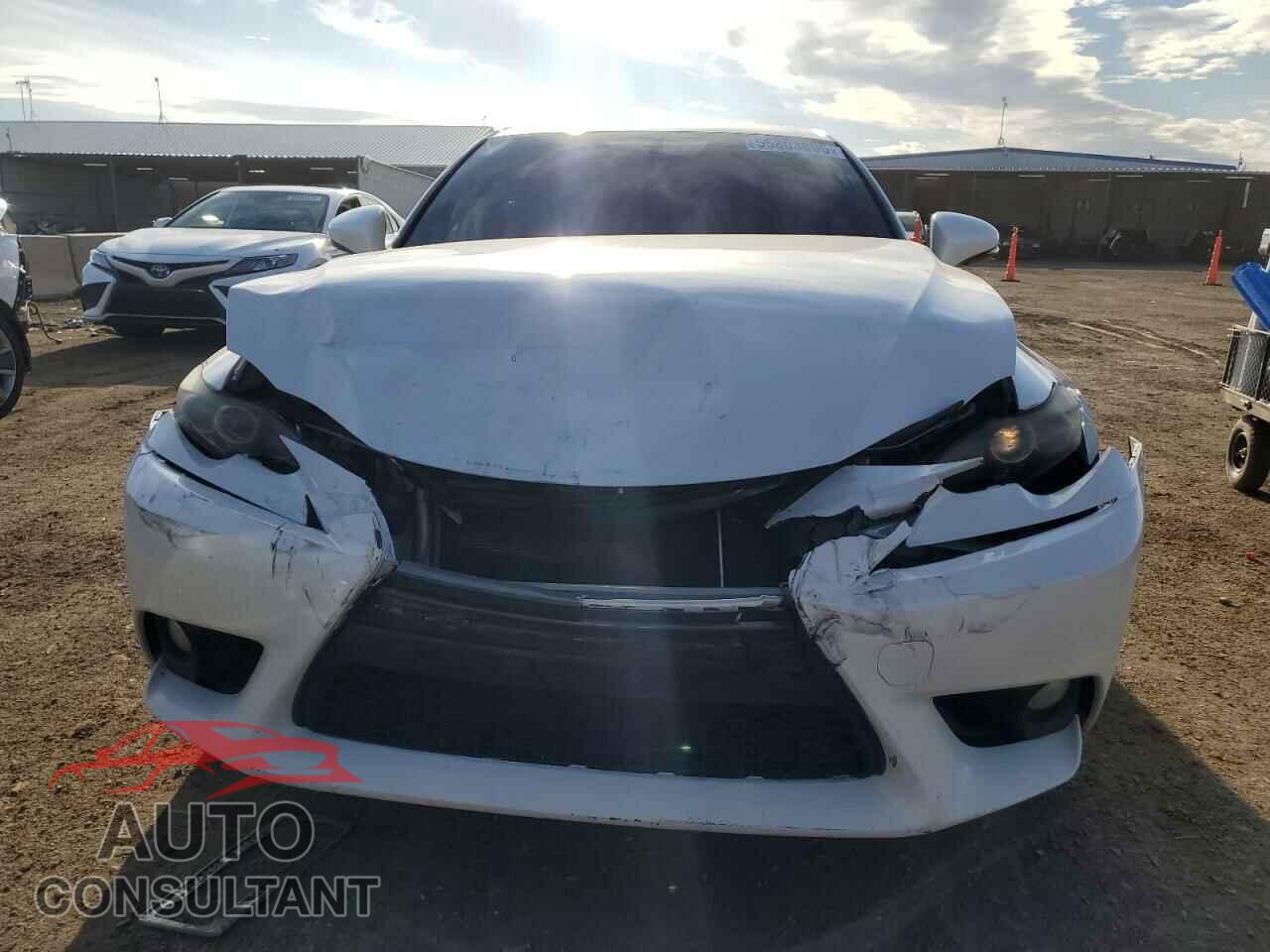 LEXUS IS 2014 - JTHCE1D27E5001302