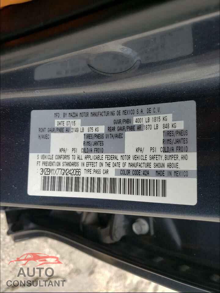 MAZDA 3 2016 - 3MZBM1X77GM242066