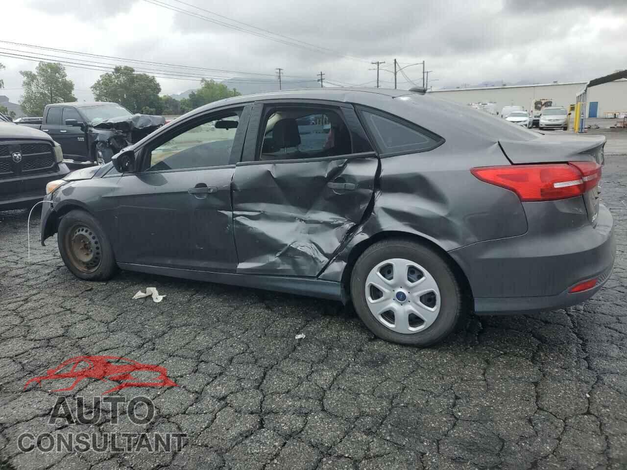 FORD FOCUS 2017 - 1FADP3E22HL219776
