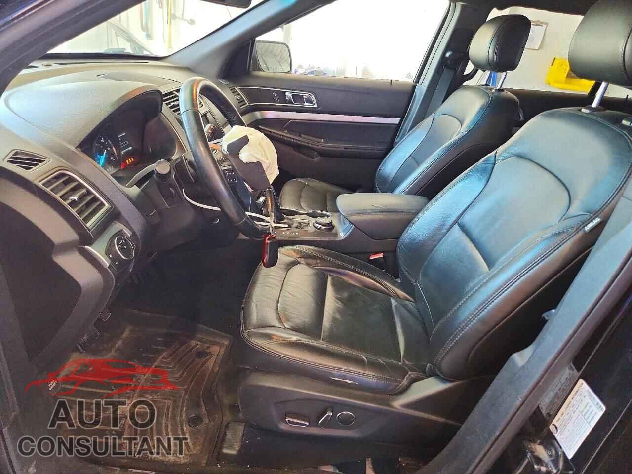 FORD EXPLORER 2017 - 1FM5K8D8XHGA98628