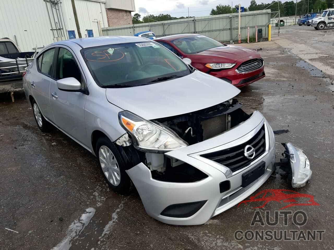 NISSAN VERSA 2019 - 3N1CN7APXKL850004