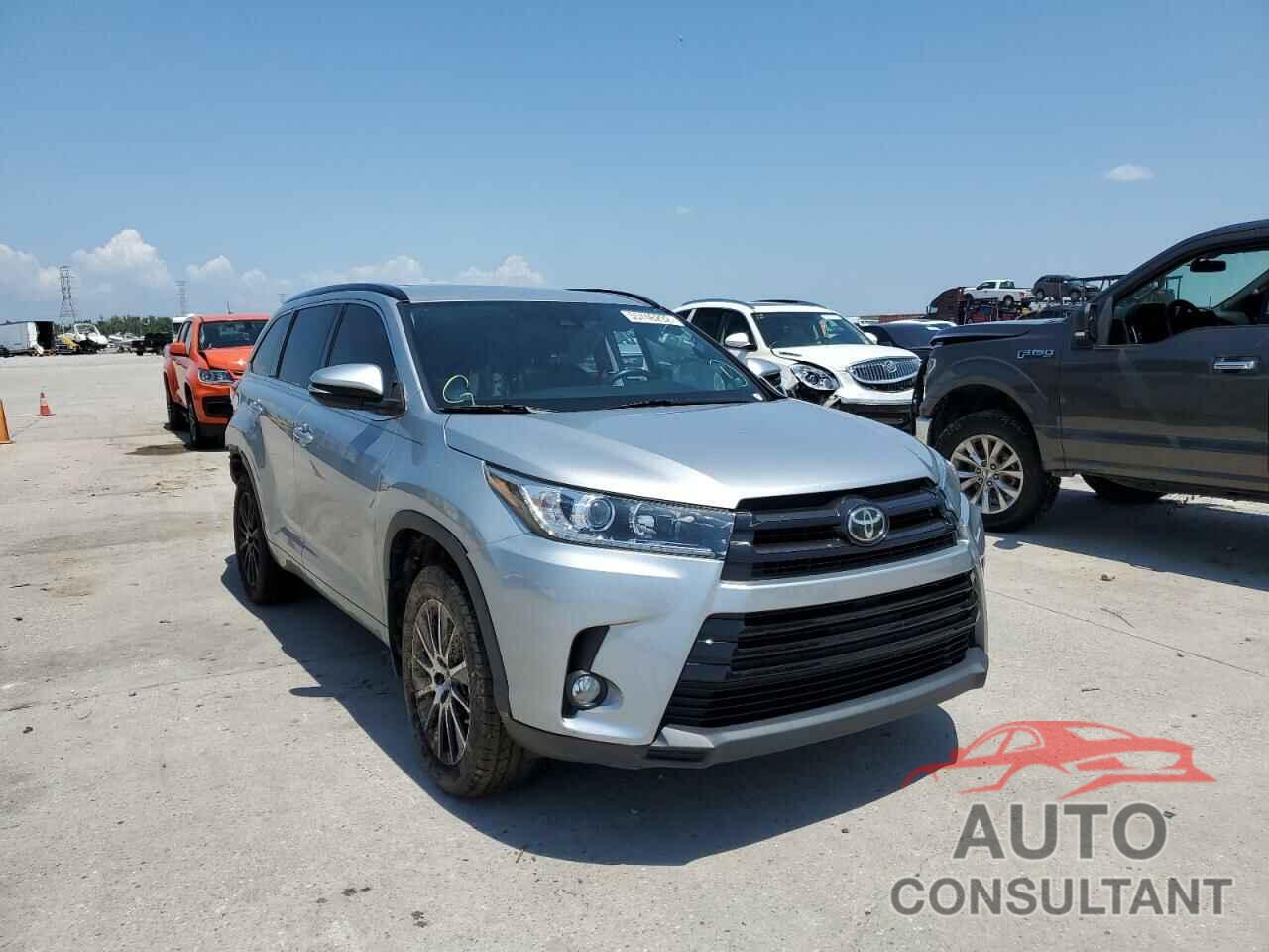 TOYOTA HIGHLANDER 2017 - 5TDKZRFH2HS190070