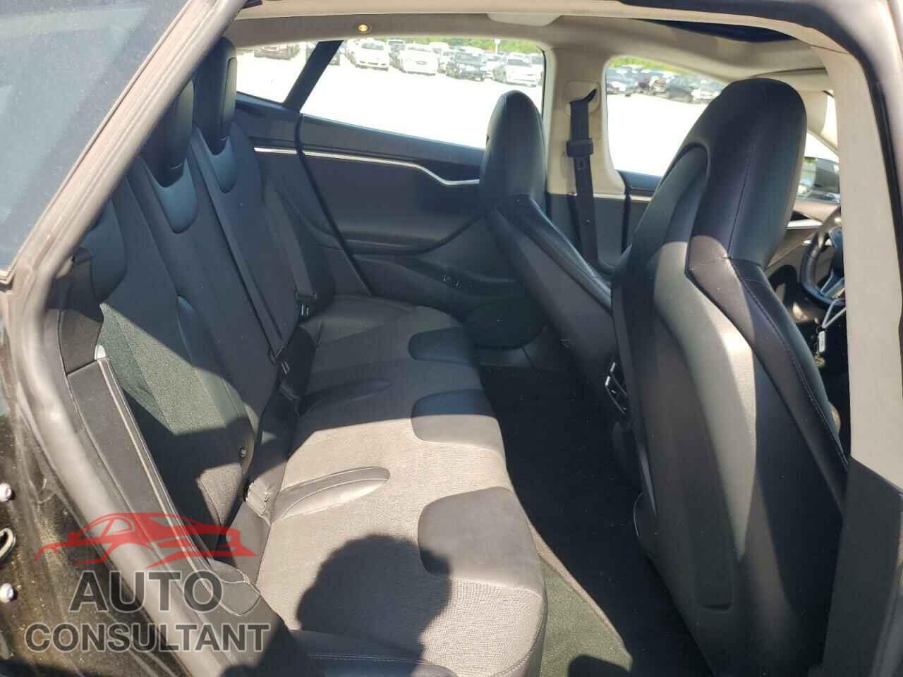 TESLA MODEL S 2016 - 5YJSA1E17GF123934