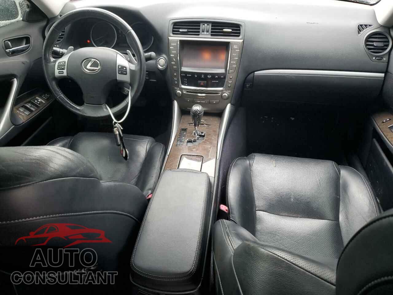 LEXUS IS 2013 - JTHCF5C2XD5062048